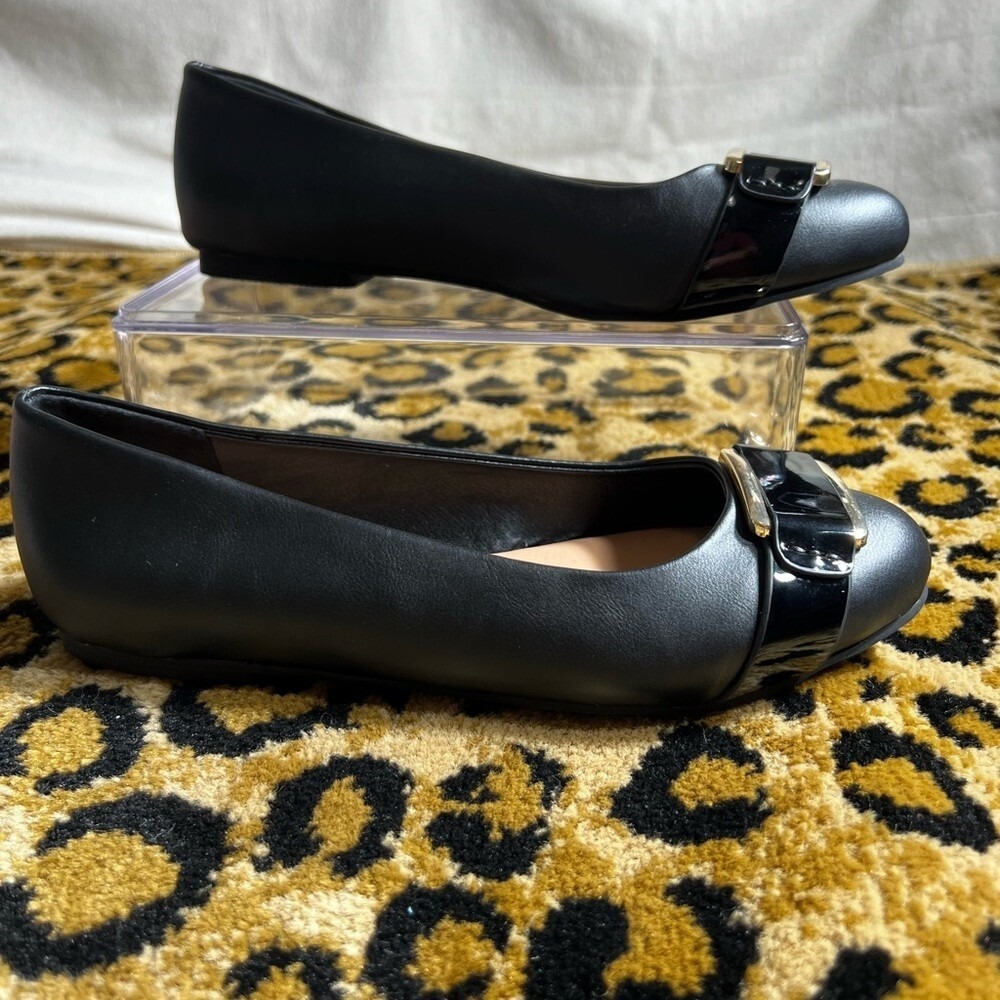 New Luoika size 8 slip on flats with buckle detail on toe.  Black and‎ gold.